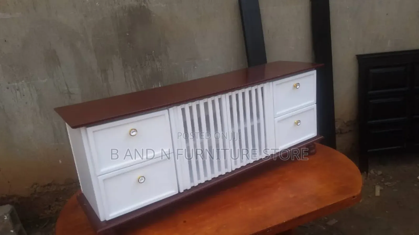 Exciting Tv Stand 5.5 by 2fts 40cms Depth