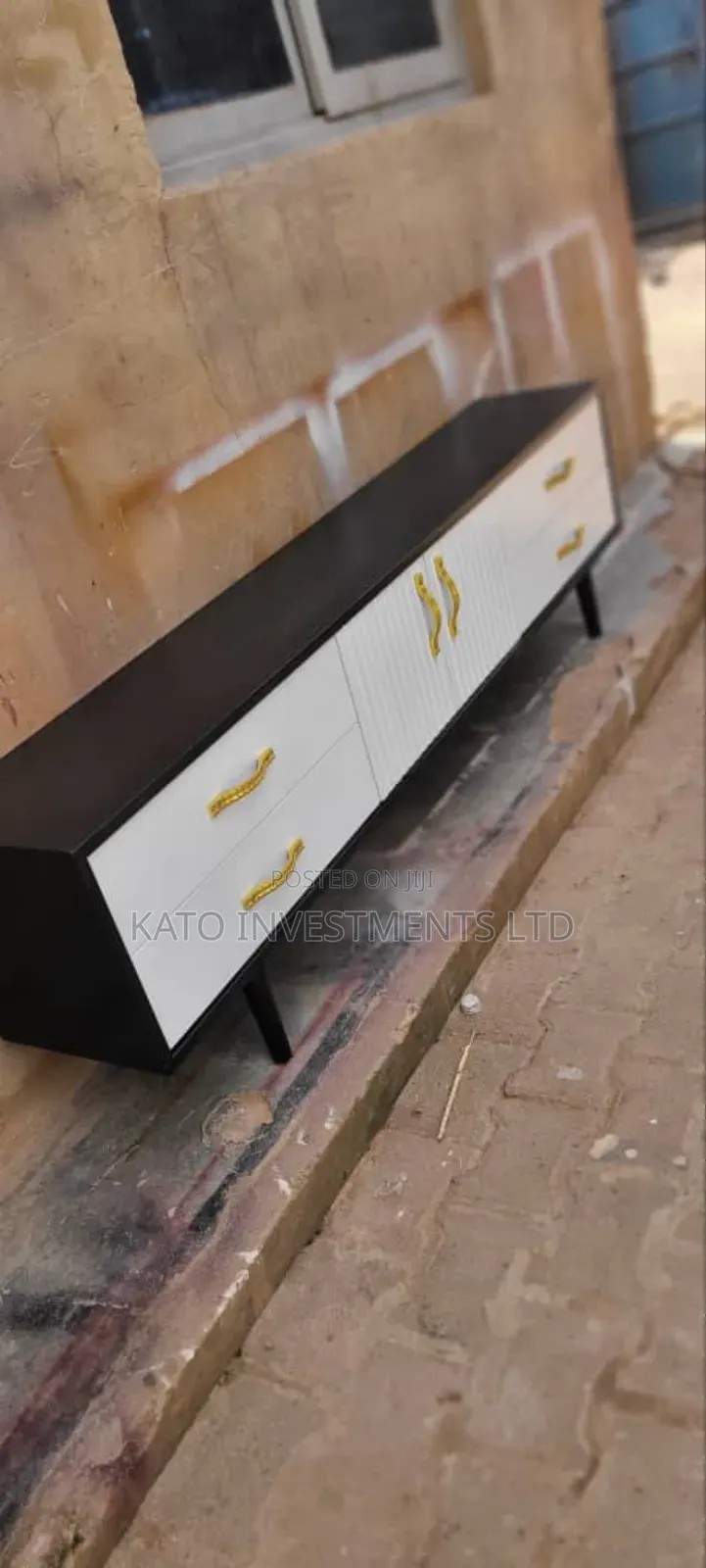 Sitting Room Tv Stand