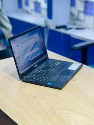 New Laptop Asus Vivobook E410M 8GB Intel Core I7 SSD 256GB