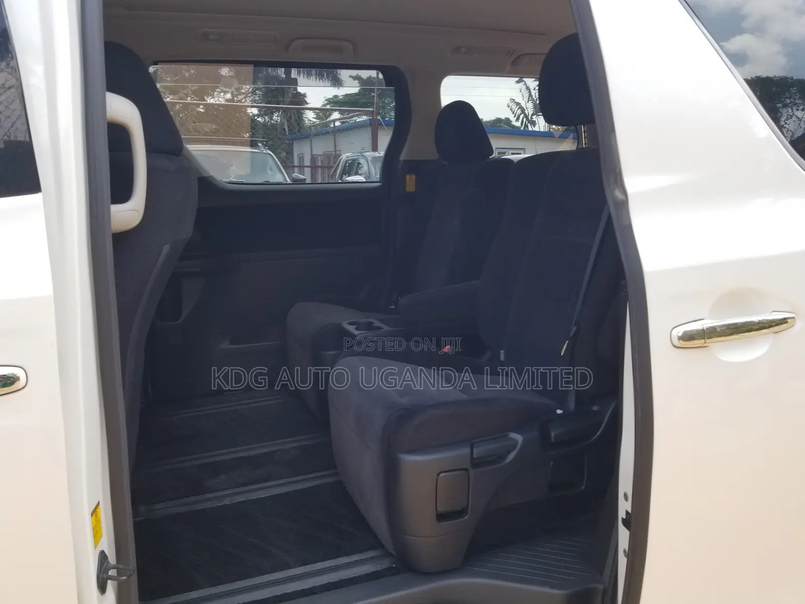 Toyota Alphard 2012 White