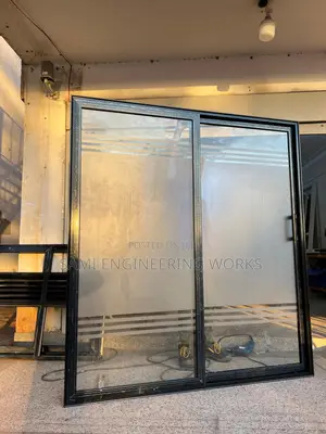Slidding Shower Divider Black Colour