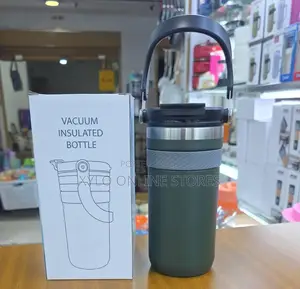 Insulated Vaccum Travel Mug 550mls Green With a Handle