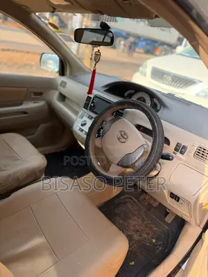 Toyota Raum 2008 Silver