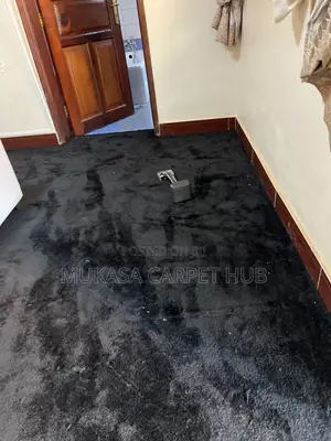 Modern Woolen Rug – High Density Anti-Slip