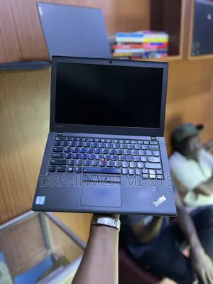 Laptop Lenovo ThinkPad X270 8GB Intel Core I7 SSD 256GB