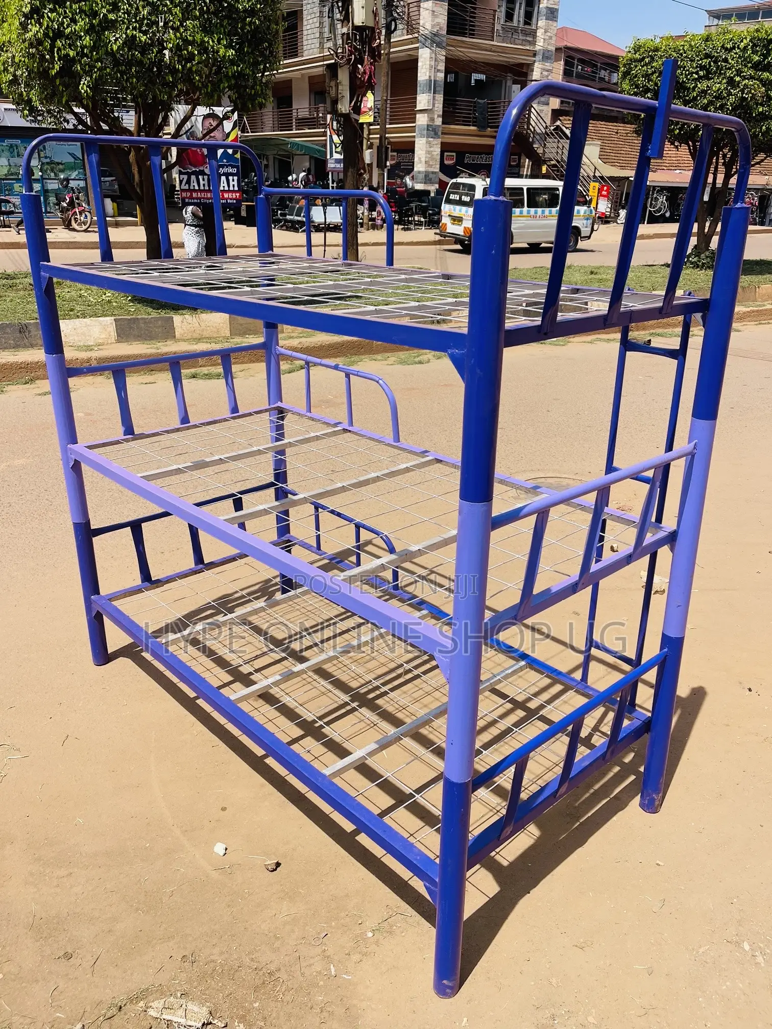 Tripple Decker Bed With Ladder and Net Holder