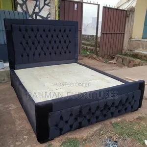 5 by 6 Bed Dark Black