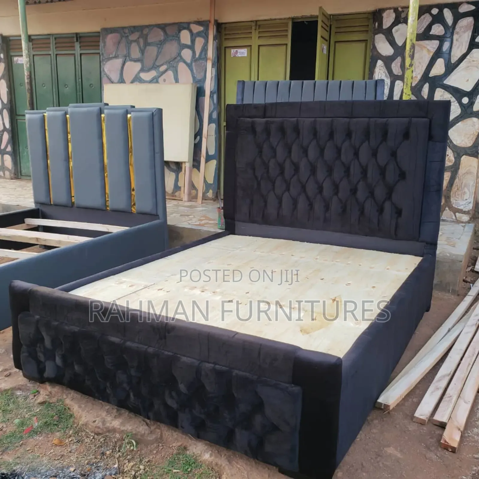 5 by 6 Bed Dark Black