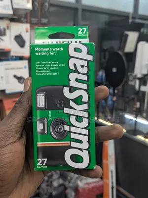 Fuji Film Quick Snap Flash 400 Camera (27expposses)