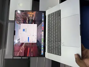 Laptop Apple MacBook Pro 16GB Apple M1 Pro SSD 512GB