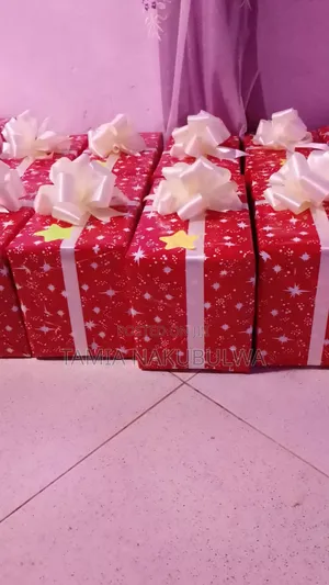 Christmas Wrapping to Families