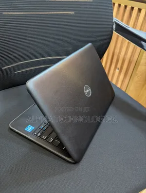 Laptop Dell Latitude 3189 4GB Intel Celeron SSD 128GB