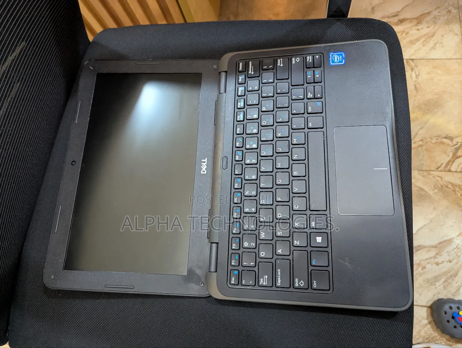 Laptop Dell Latitude 3189 4GB Intel Celeron SSD 128GB