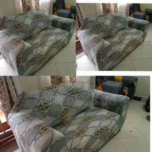 A Stretchable Elastic Sofa Cover With a Geometric and Floral Pattern