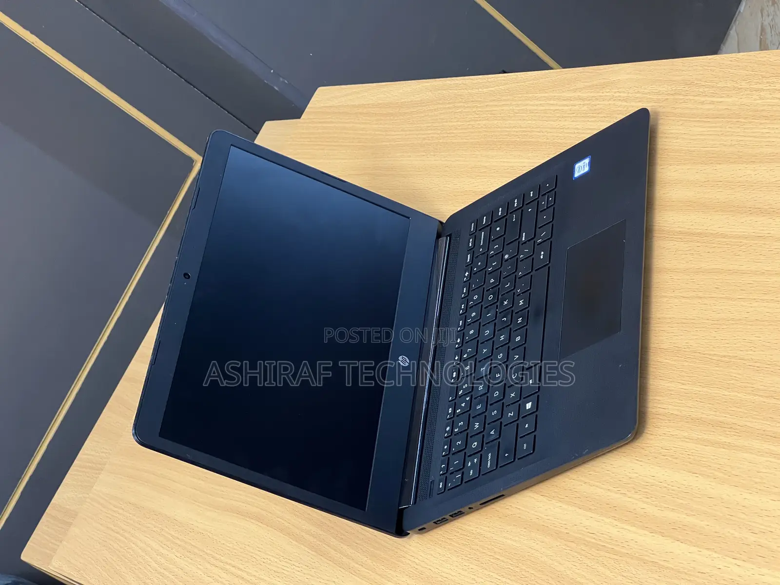 Laptop HP 14-Dq1088wm 4GB Intel Core I3 HDD 500GB