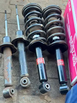 Mitsubishi Pajero Front Shock Absorbers Kyb