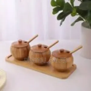 1 Set of 3 Seasoning Jars Plus Tray Set, Retro Wooden Lid Salt Bottle