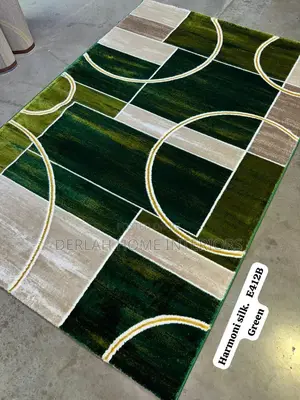 Baroque Center Table Carpets in Green