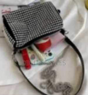 Women Studded Crystal Shoulder Bag-Silver Clutch Purse With Rivets