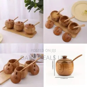 1 Set of 3 Seasoning Jars Plus Tray Set, Retro Wooden Lid Salt Bottle