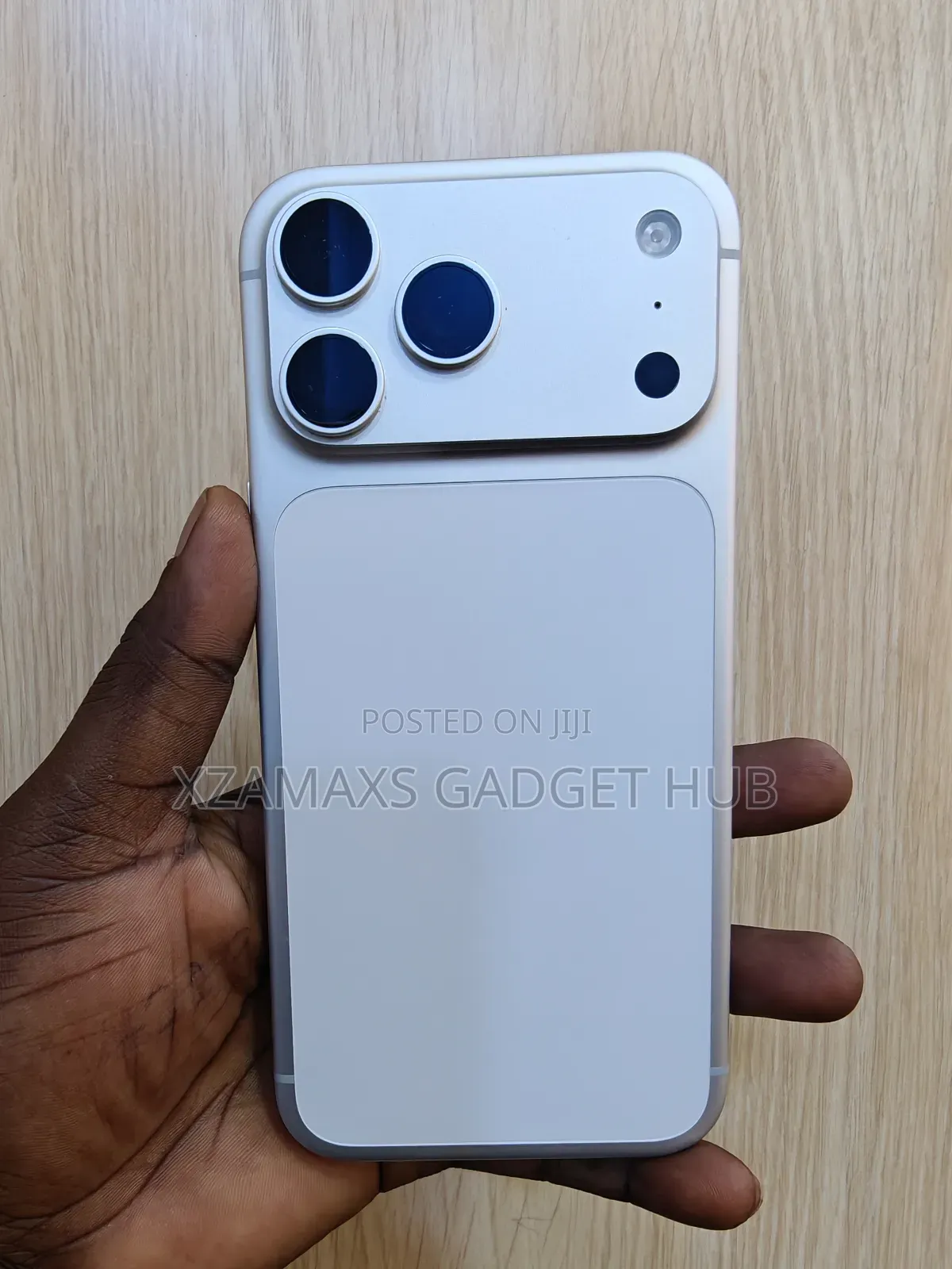 New Apple iPhone 17 Pro Max 256 GB White