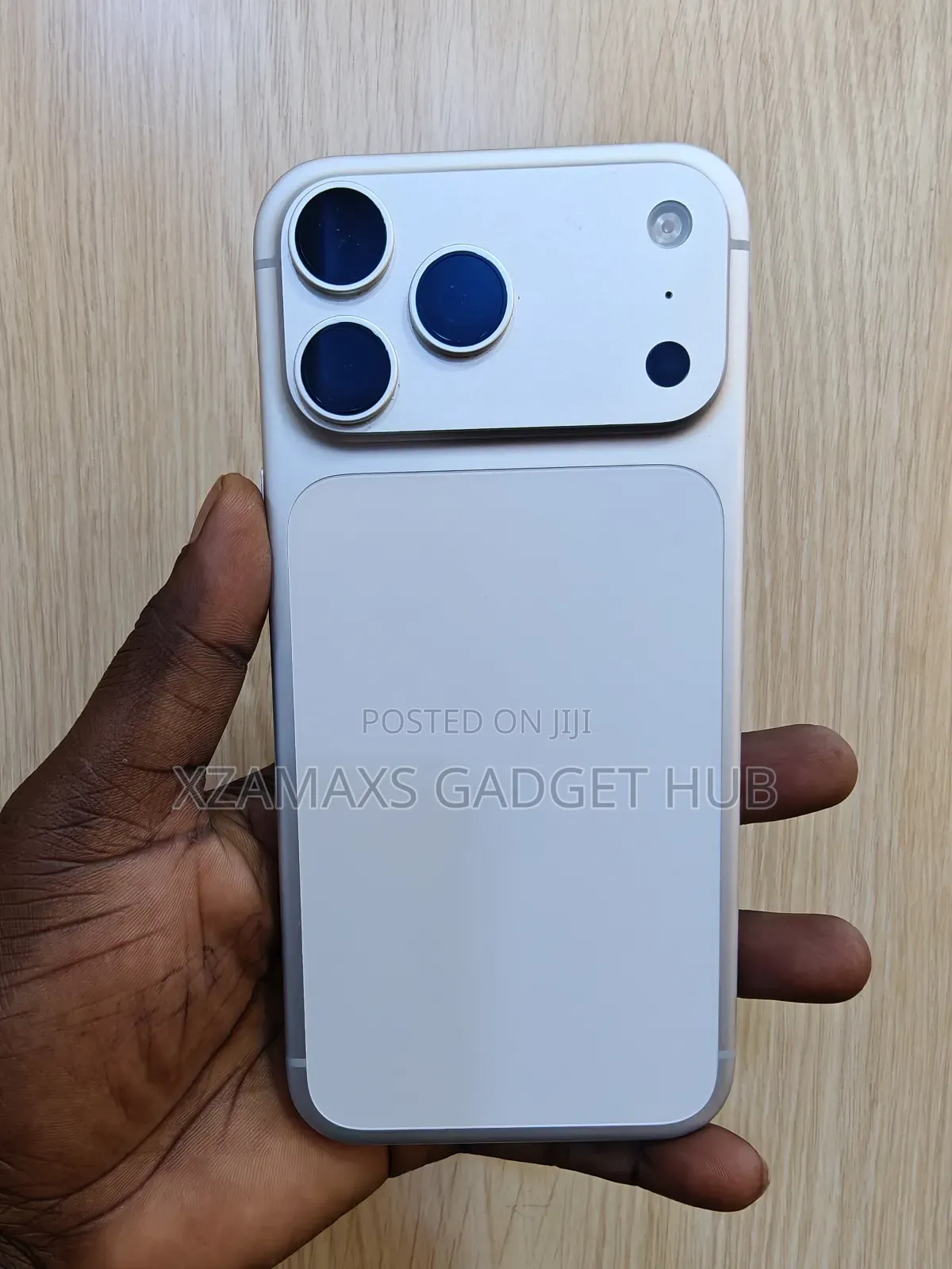 New Apple iPhone 17 Pro Max 256 GB White