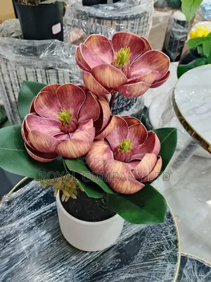 Artificial Flowers With Vase
