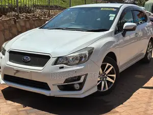 Subaru Impreza 2.0i Sport Premium AWD Hatchback 2016 White