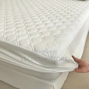 Elastic Band Quilted Water Protectors