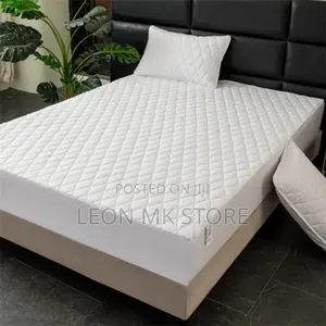 Bed Mattress Protector Waterproof Quilted