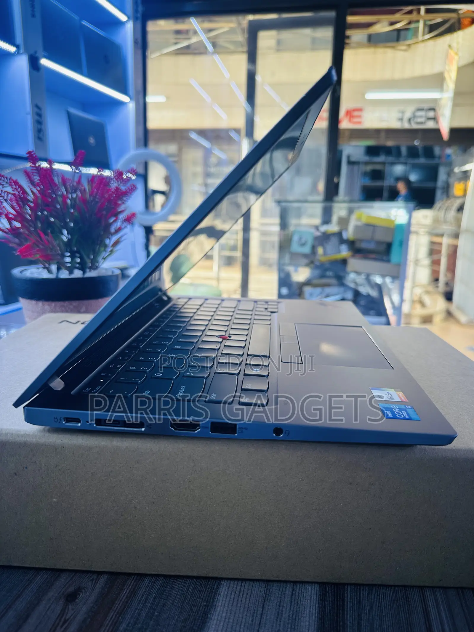 Laptop Lenovo ThinkPad T14s G4 16GB Intel Core I5 SSD 512GB