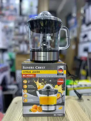 Slivers Crest Citrus Juicer