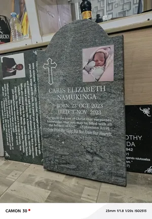 Tomb/Gravestone