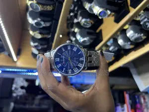 Curren Mens Metallic Silver Watch