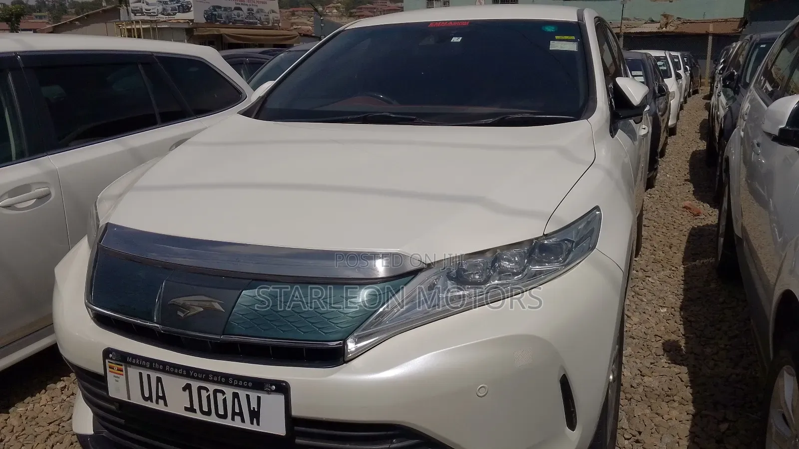 Toyota Harrier 2.0 2017 White
