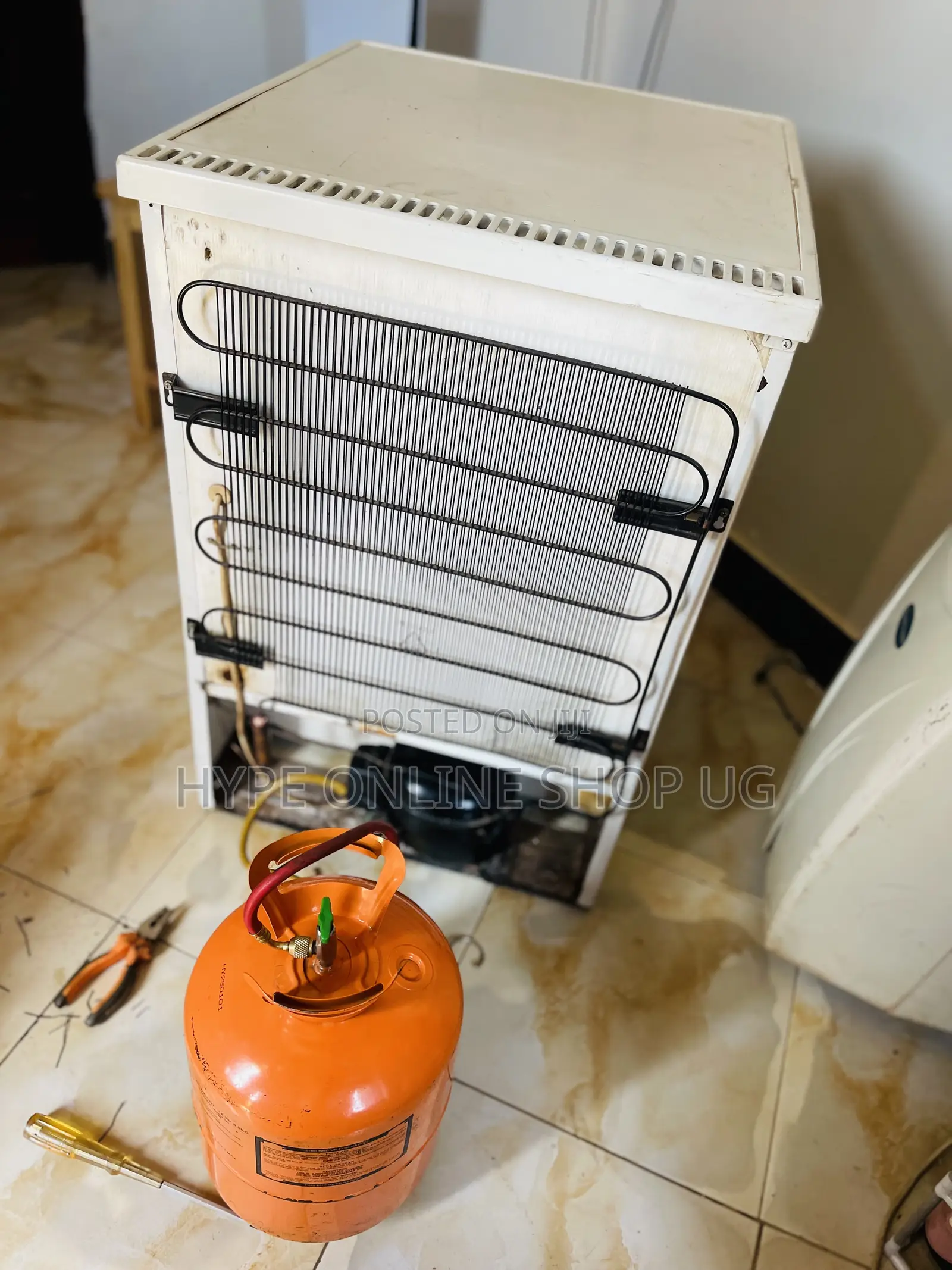 Home Fridge Gas Refilling Technician With Good Experience