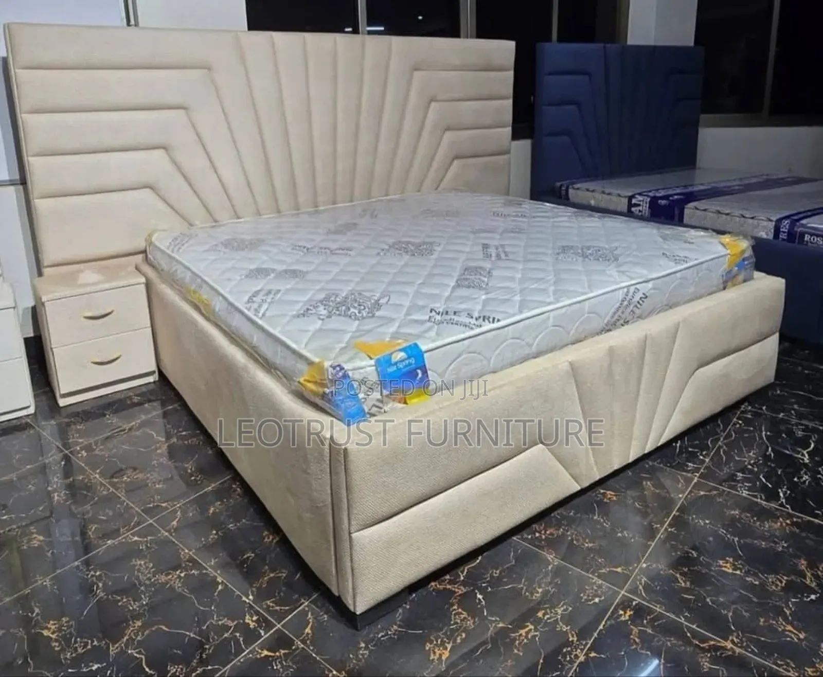 Offf White Puzzled Bed 5by6