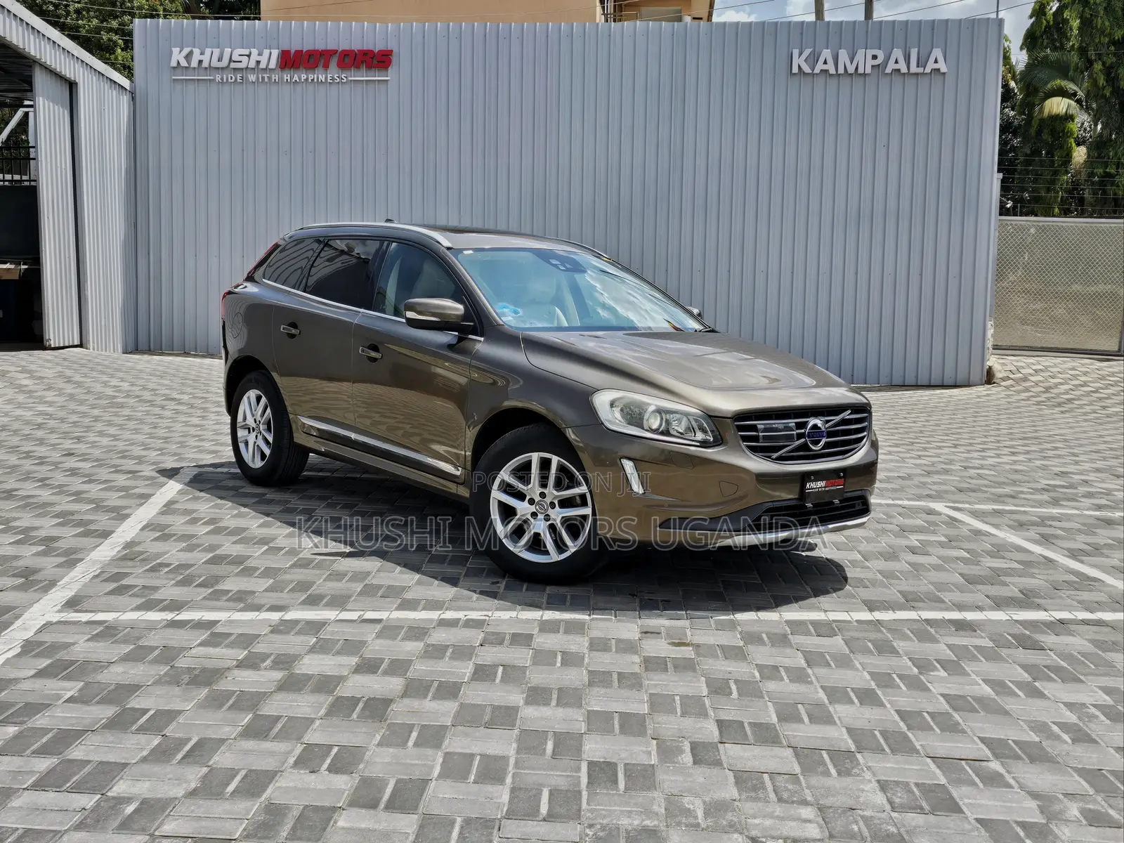 Volvo XC60 2016 Brown