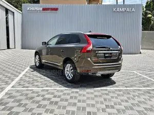 Volvo XC60 2016 Brown