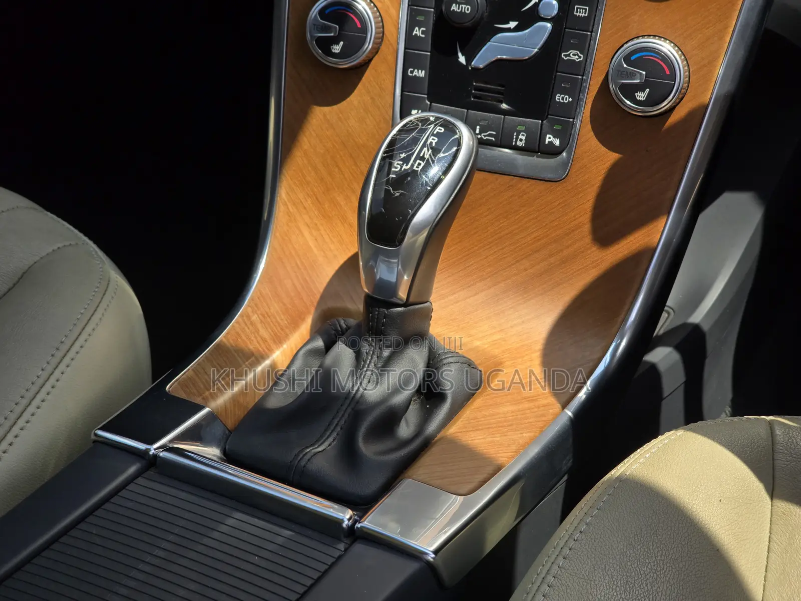 Volvo XC60 2016 Brown