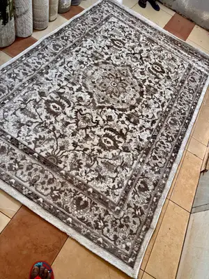 Center Table Smooth Carpets 150x200