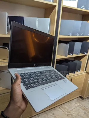 Laptop HP EliteBook 840 G5 8GB Intel Core I5 SSD 256GB