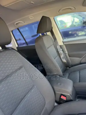 Volkswagen Tiguan 2010 White