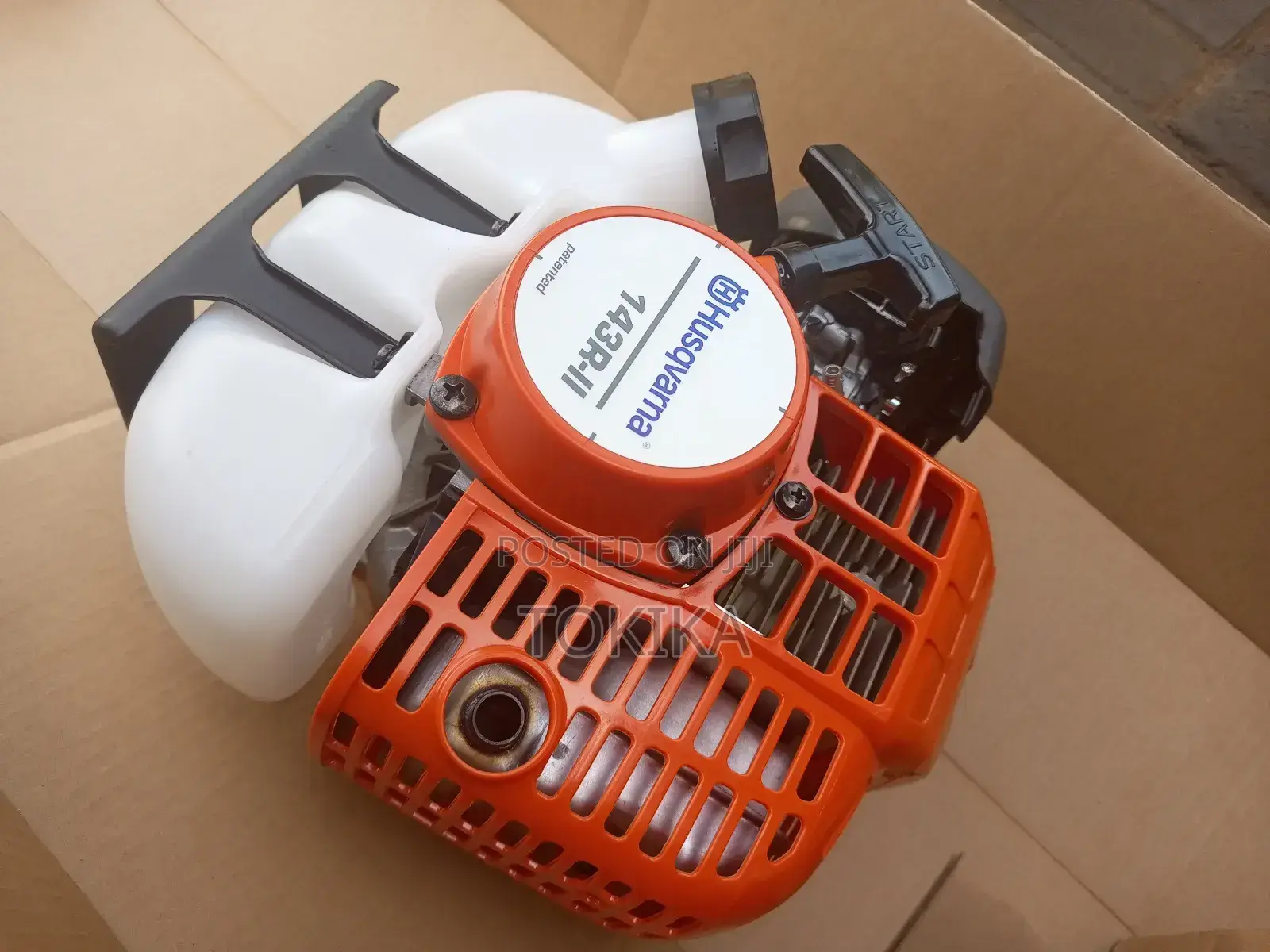 143r Husqvarna Brushcutter / Grass Cutter