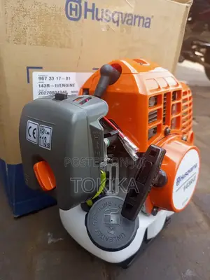 143r Husqvarna Brushcutter / Grass Cutter