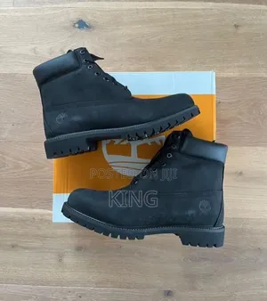 Timberland Boots Black.Leather Badge.