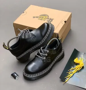 Dr. Martens 1461 Mono Smooth Leather Oxford Shoes in Black.