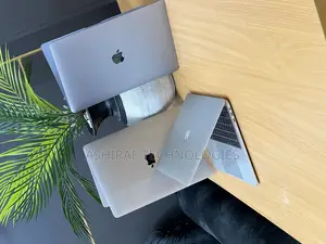 Laptop Apple MacBook 2020 16GB Intel Core i5 SSD 500GB