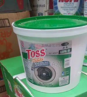 A Bucket of 1.5 Kg Toss White Machine Wash Detergent Powder.