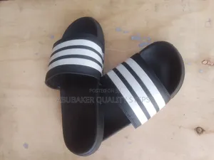 Adidas Push-In